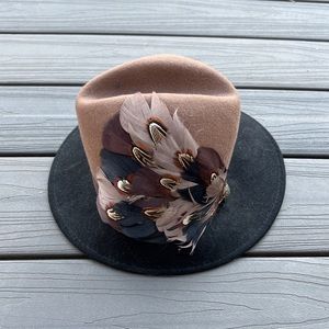 Anthropologie style felt feather hat